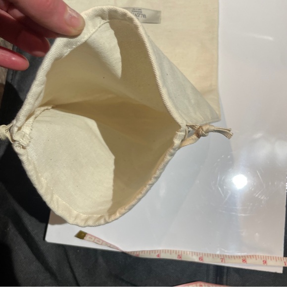 Valentino Beige Dust Bag - Picture 4 of 5